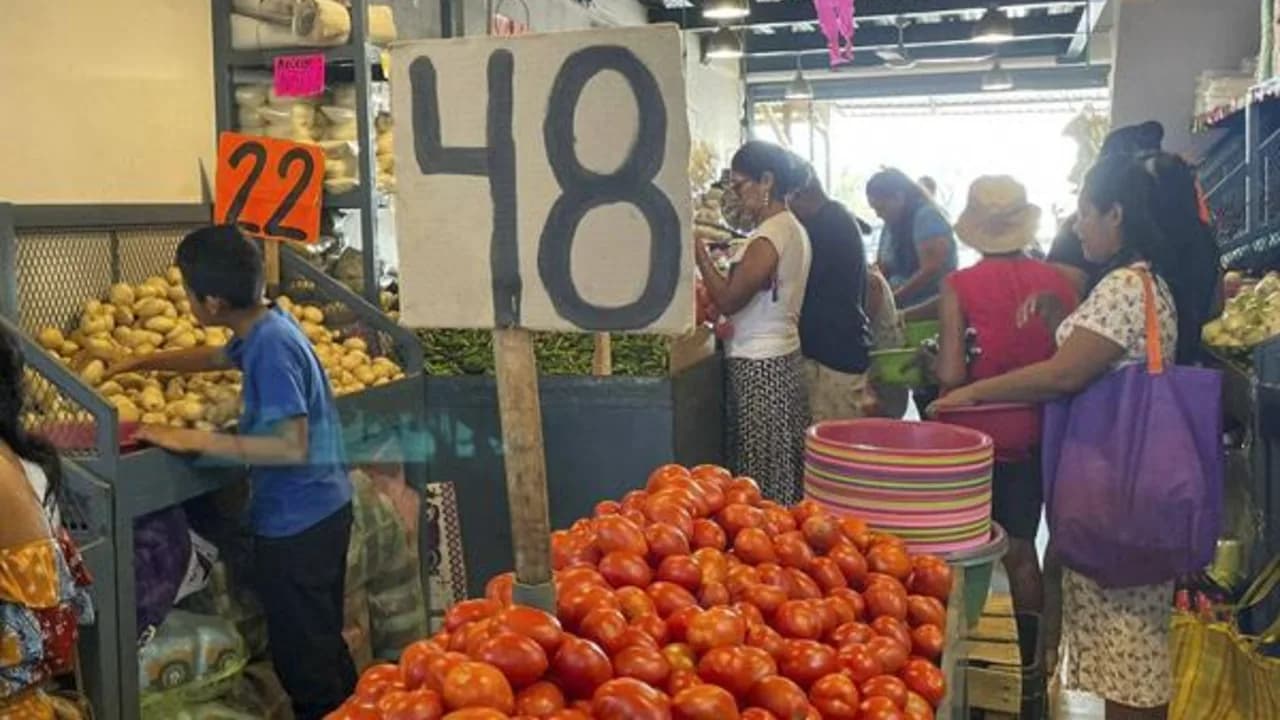 La canasta básica bajó $14.80: por qué ese alivio puede no sentirse en Acapulco